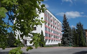 Готель Діброва